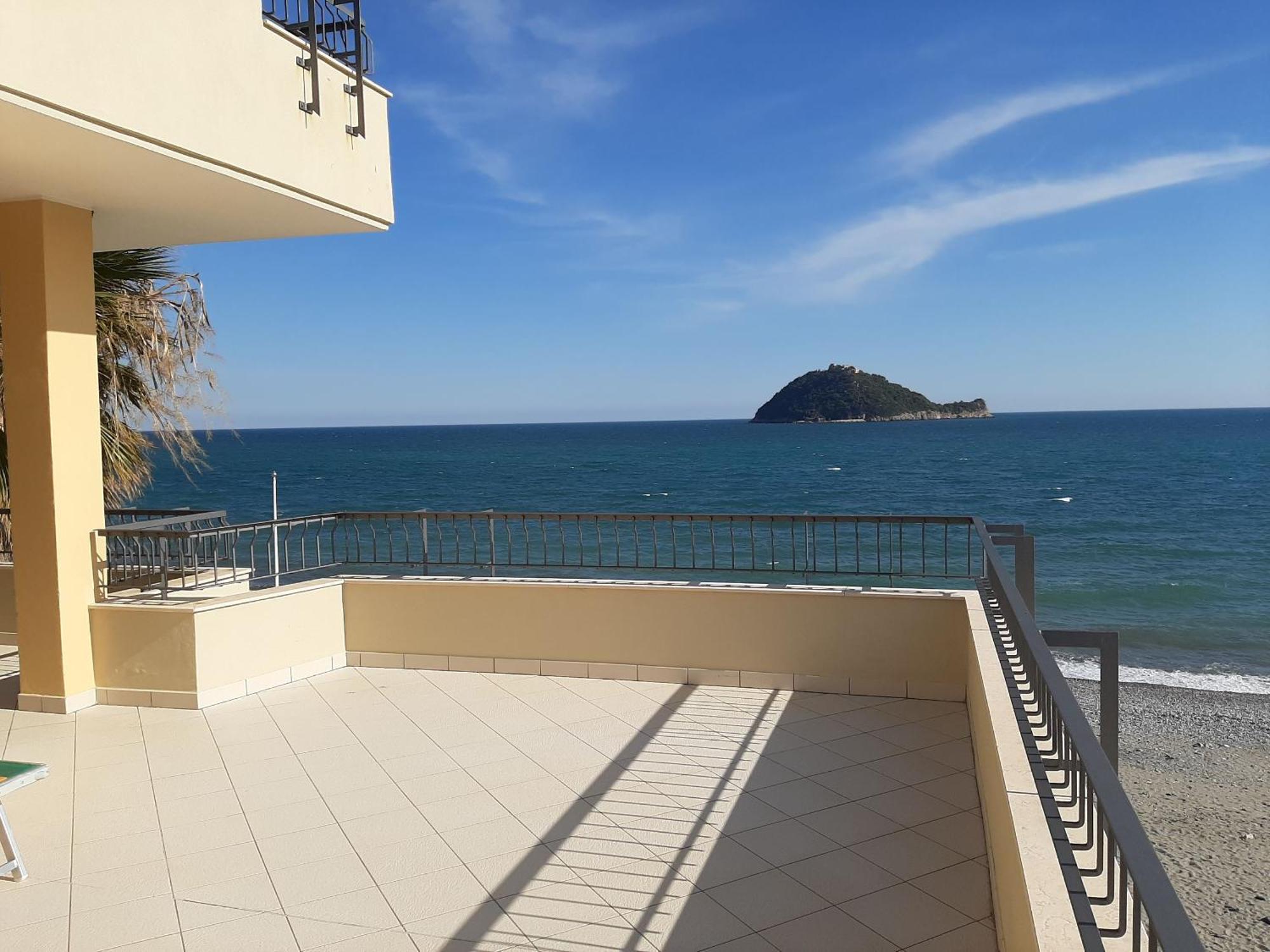 Residence Sole Albenga Esterno foto