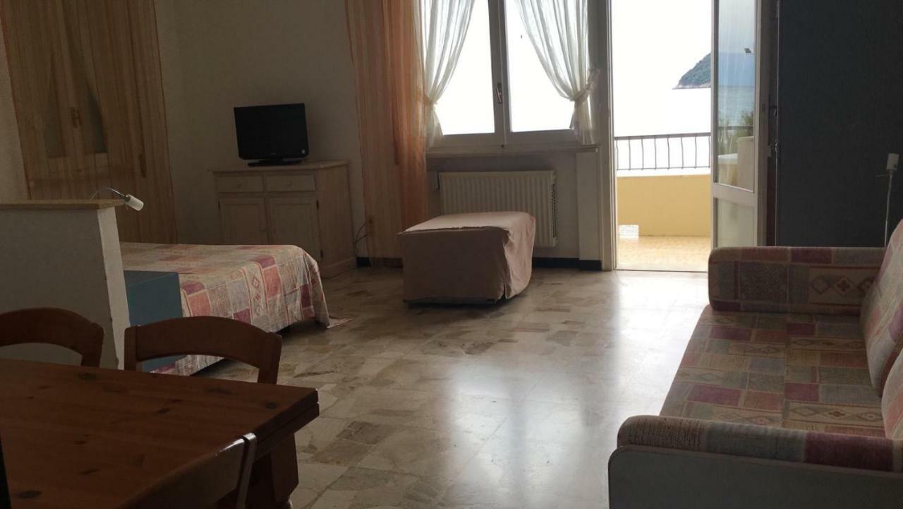 Residence Sole Albenga Esterno foto