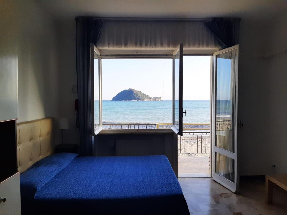 Residence Sole Albenga Esterno foto